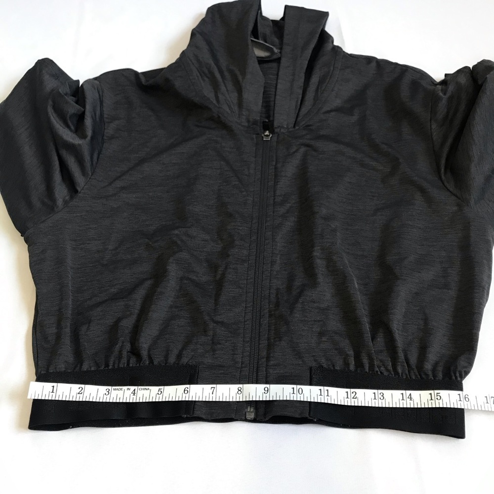 Puma grey cropped hoodie size Medium - Picture 10 of 12